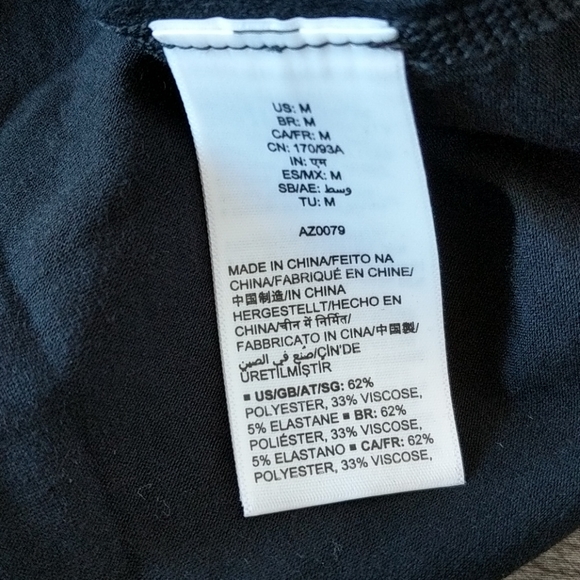 NWOT Amazon Essentials Studio Long-Sleeve T-shirt - Picture 5 of 8